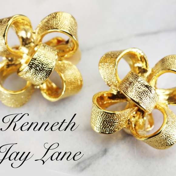 Vintage Kenneth Jay Lane 3-D Bow Clip-On Earrings - Picture 6 of 16